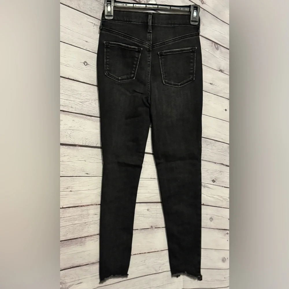 Old Navy Extra High Rise Rockstar Jeggings Black Skinny Destressed Jeans